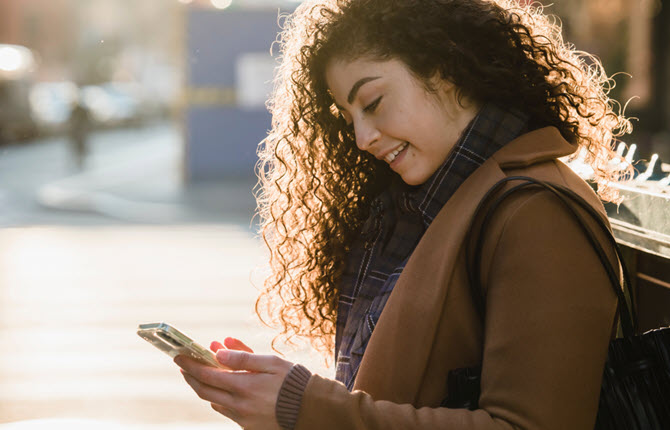 woman-phone-outside