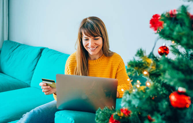 holiday-shopping-credit-card