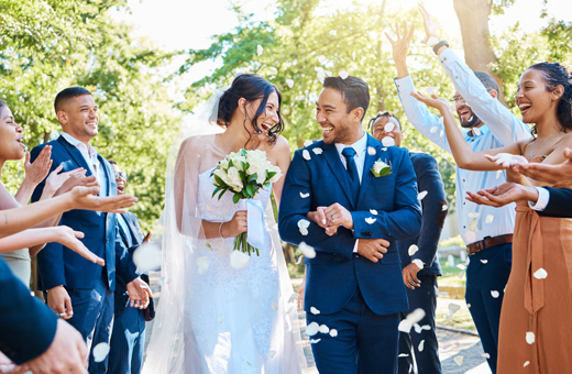 outdoor-wedding-celebration