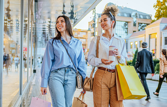 friends-shopping