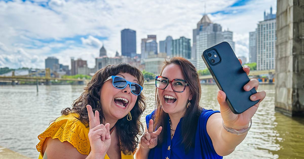 friends posing selfie pittsburgh
