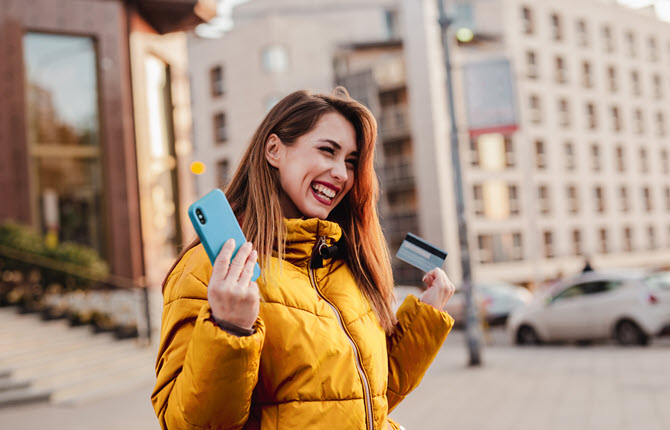 woman-coat-shopping